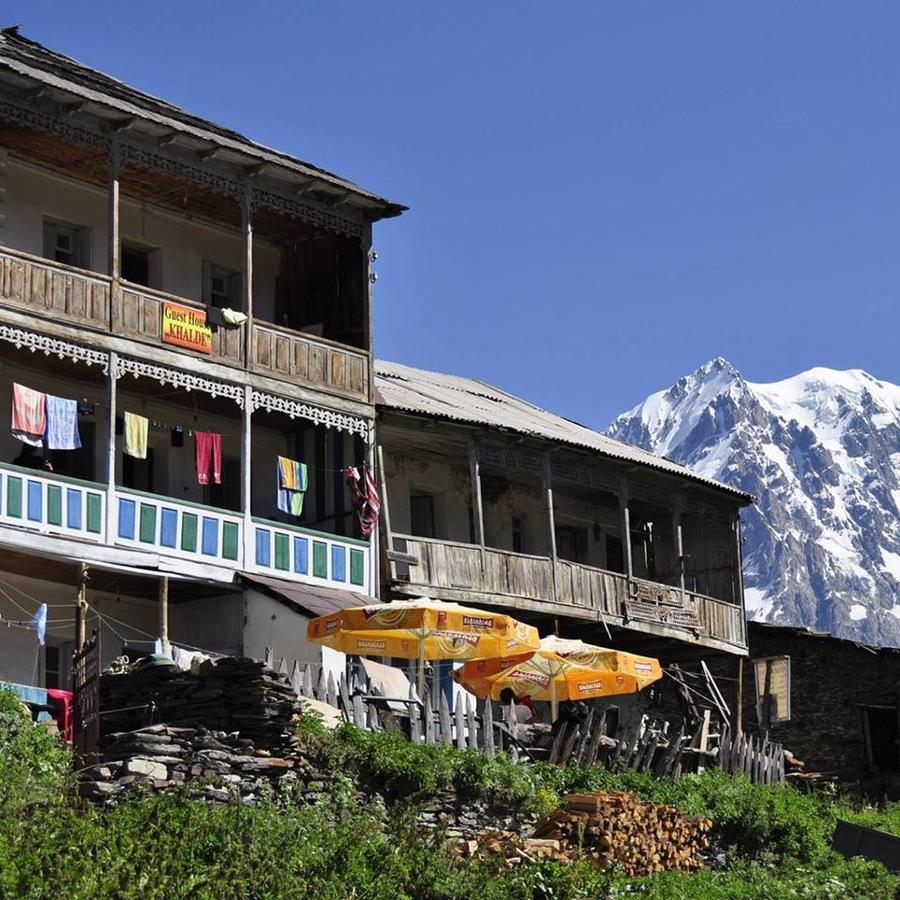 Century House Of Larisa Hotel Mestia Buitenkant foto